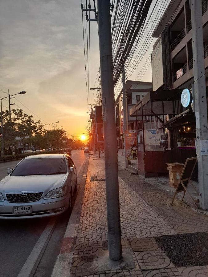 Homey-Sleepy Don Mueang Airport Hostel Bangkok Esterno foto