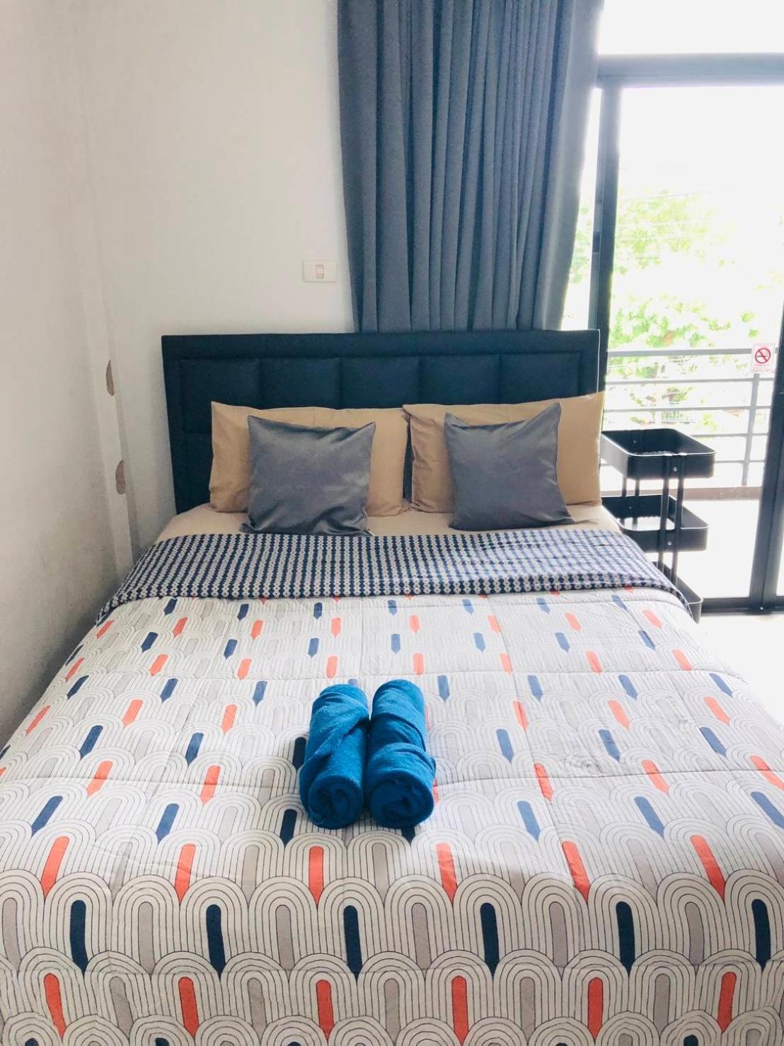 Homey-Sleepy Don Mueang Airport Hostel Bangkok Esterno foto